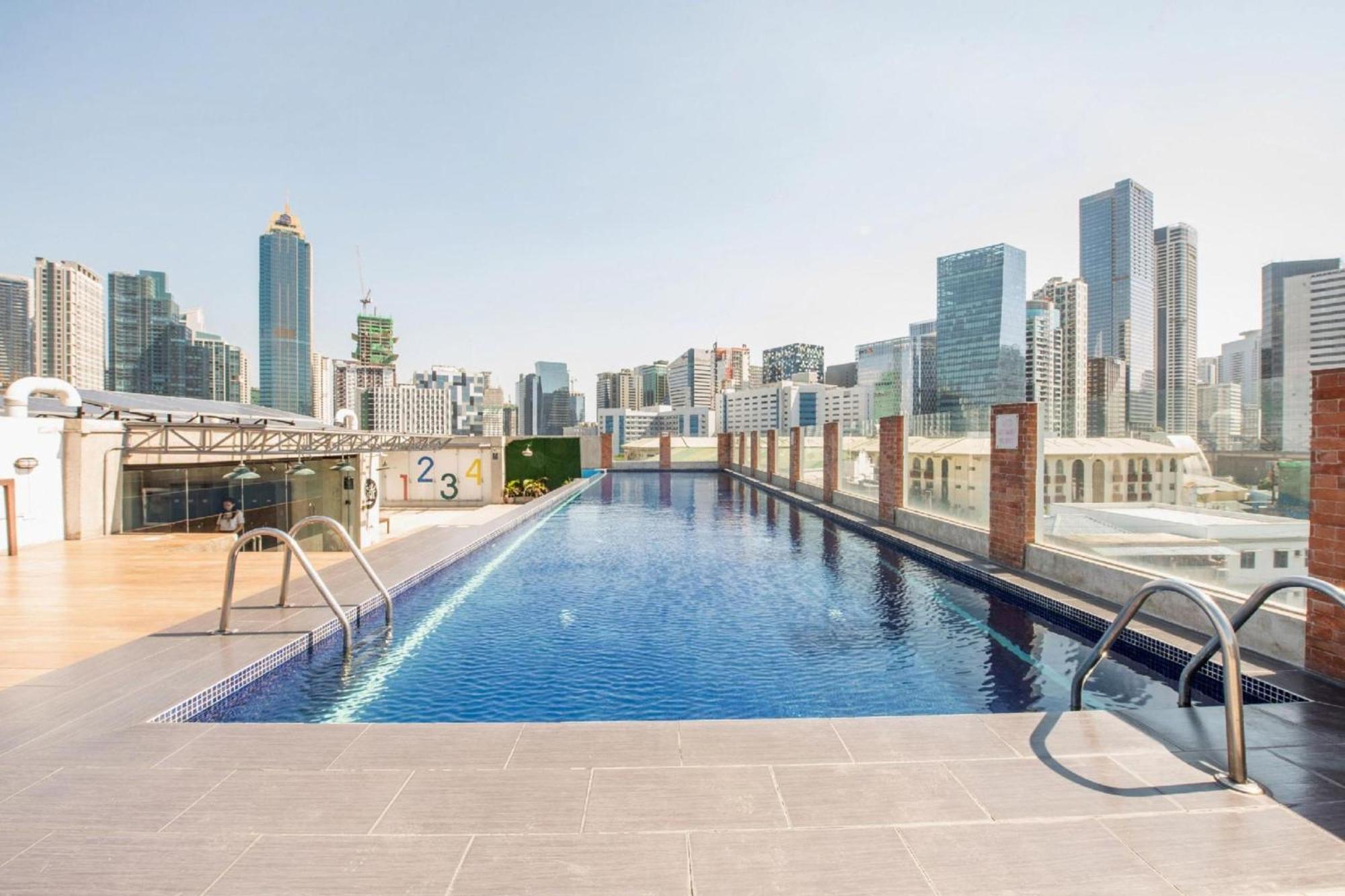 Hotel Oyo 563 Mytown New York Taguig Exterior foto